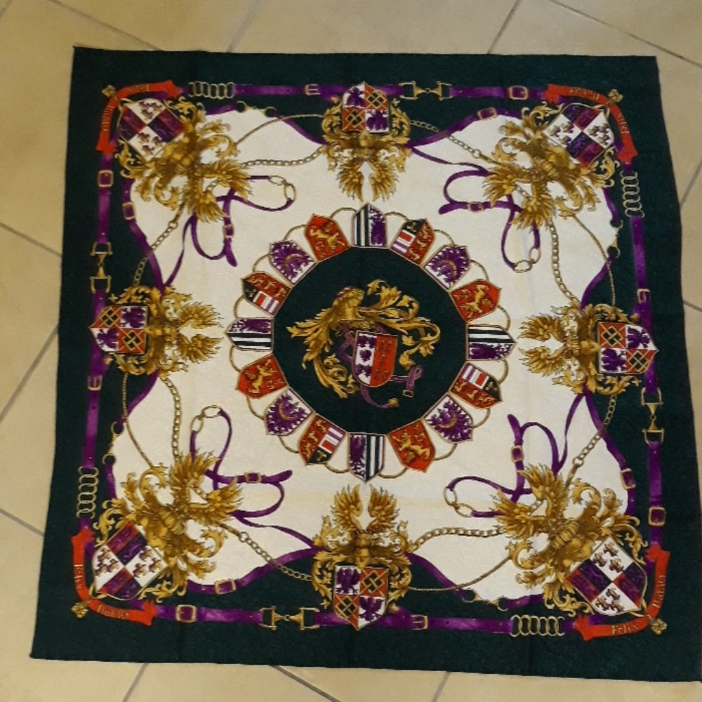 Coat of Arms Scarf/Hermes look